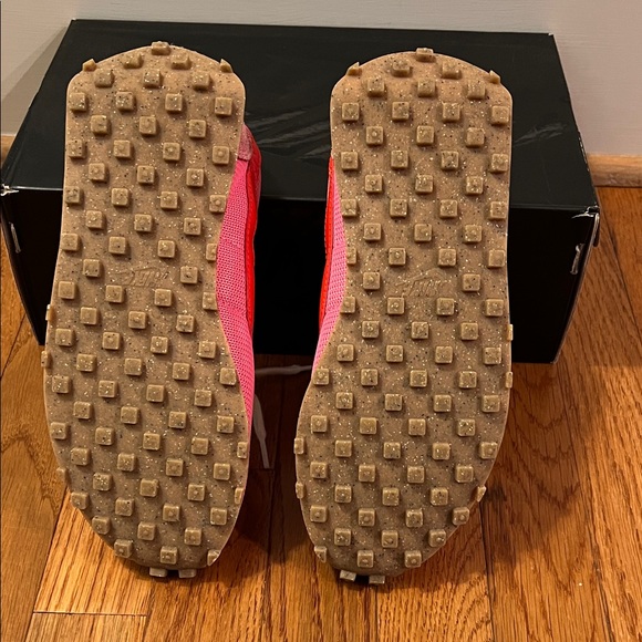 Pink & Red Nike LD1000 - Picture 5 of 5
